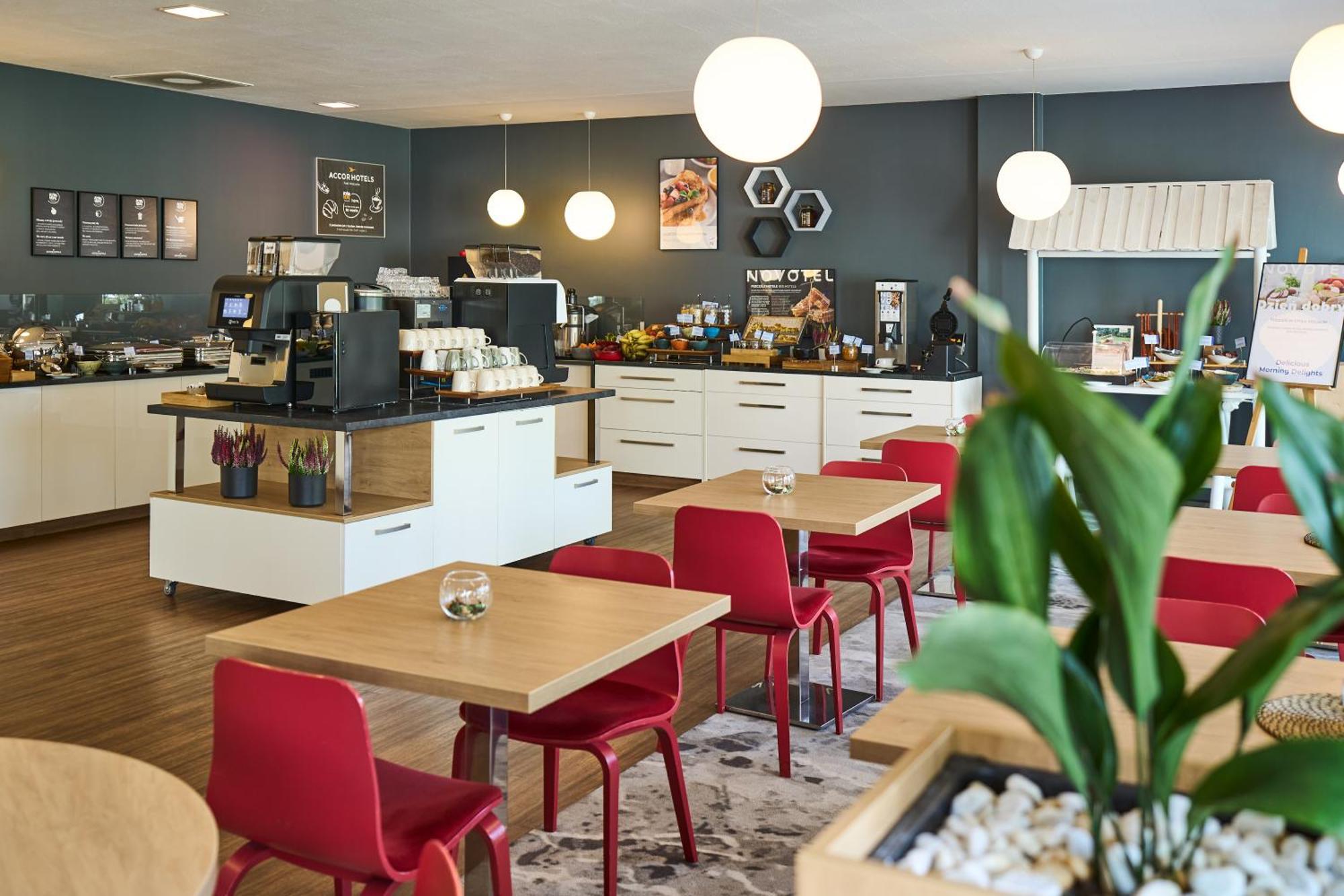 Novotel Wroclaw City Ngoại thất bức ảnh