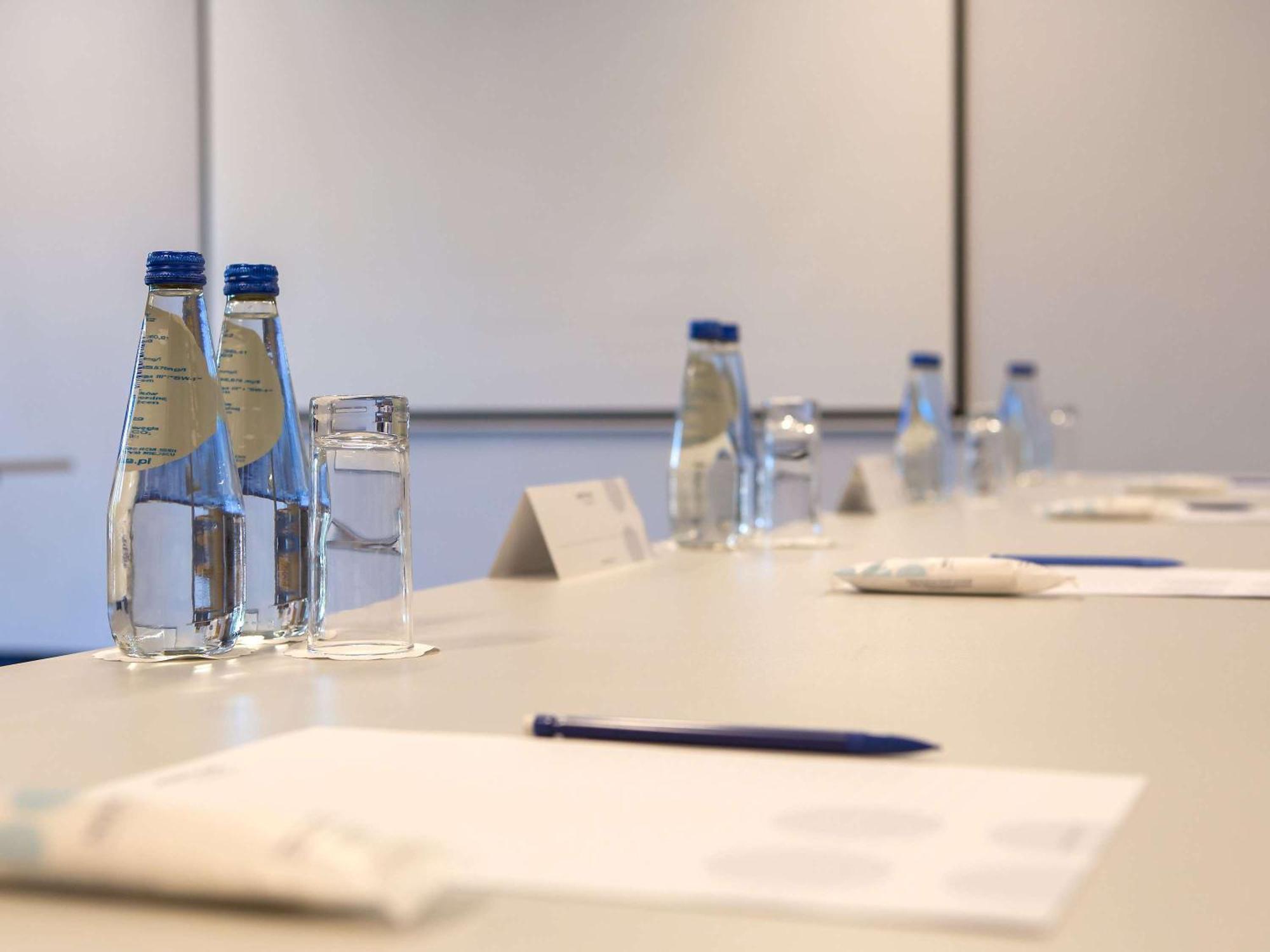 Novotel Wroclaw City Ngoại thất bức ảnh