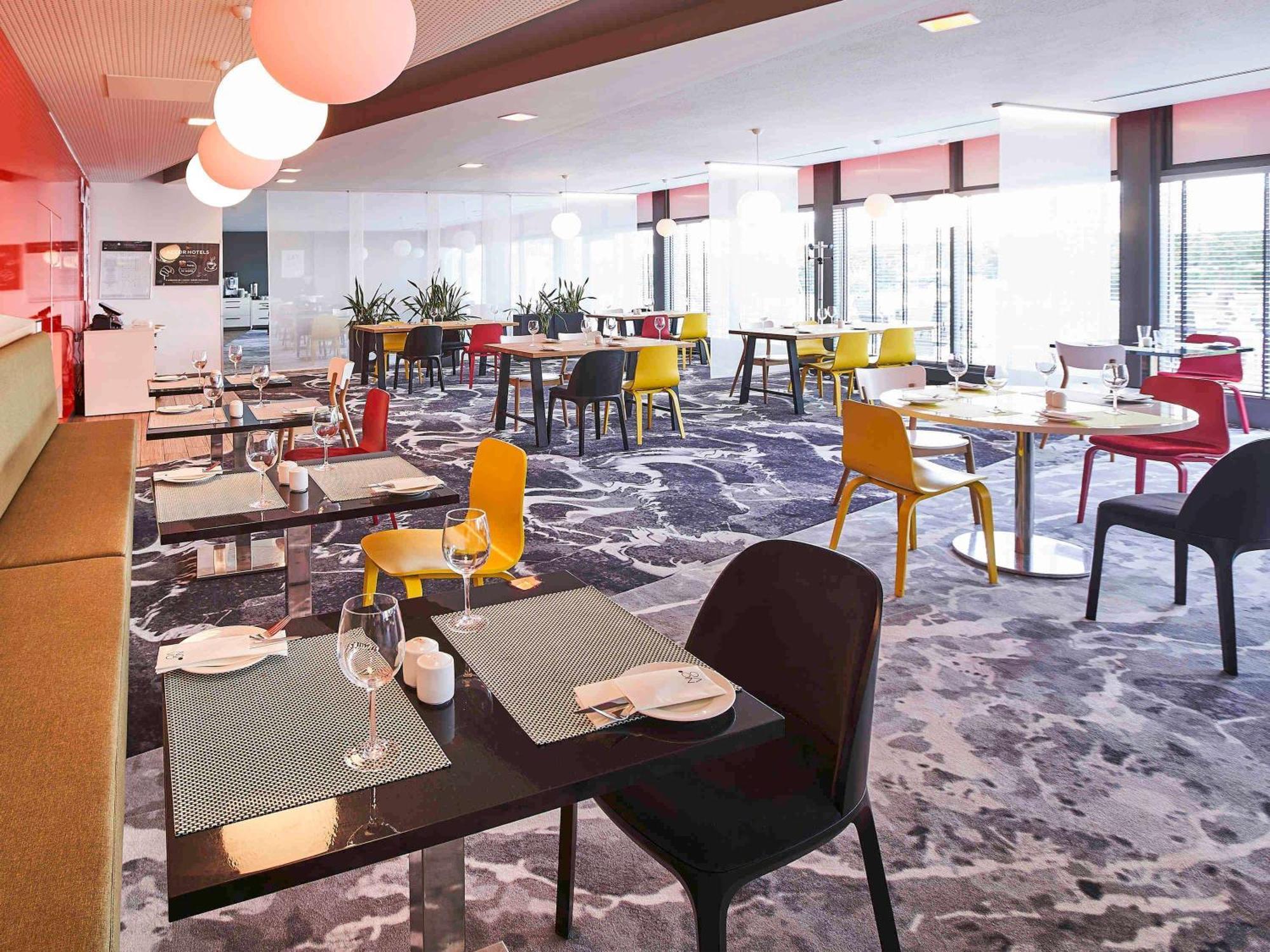 Novotel Wroclaw City Ngoại thất bức ảnh