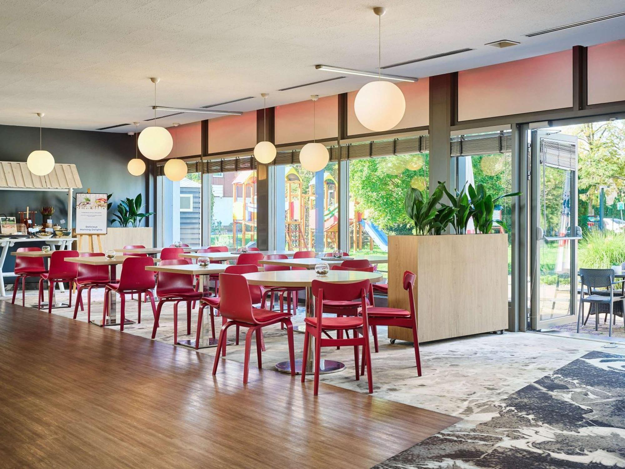 Novotel Wroclaw City Ngoại thất bức ảnh