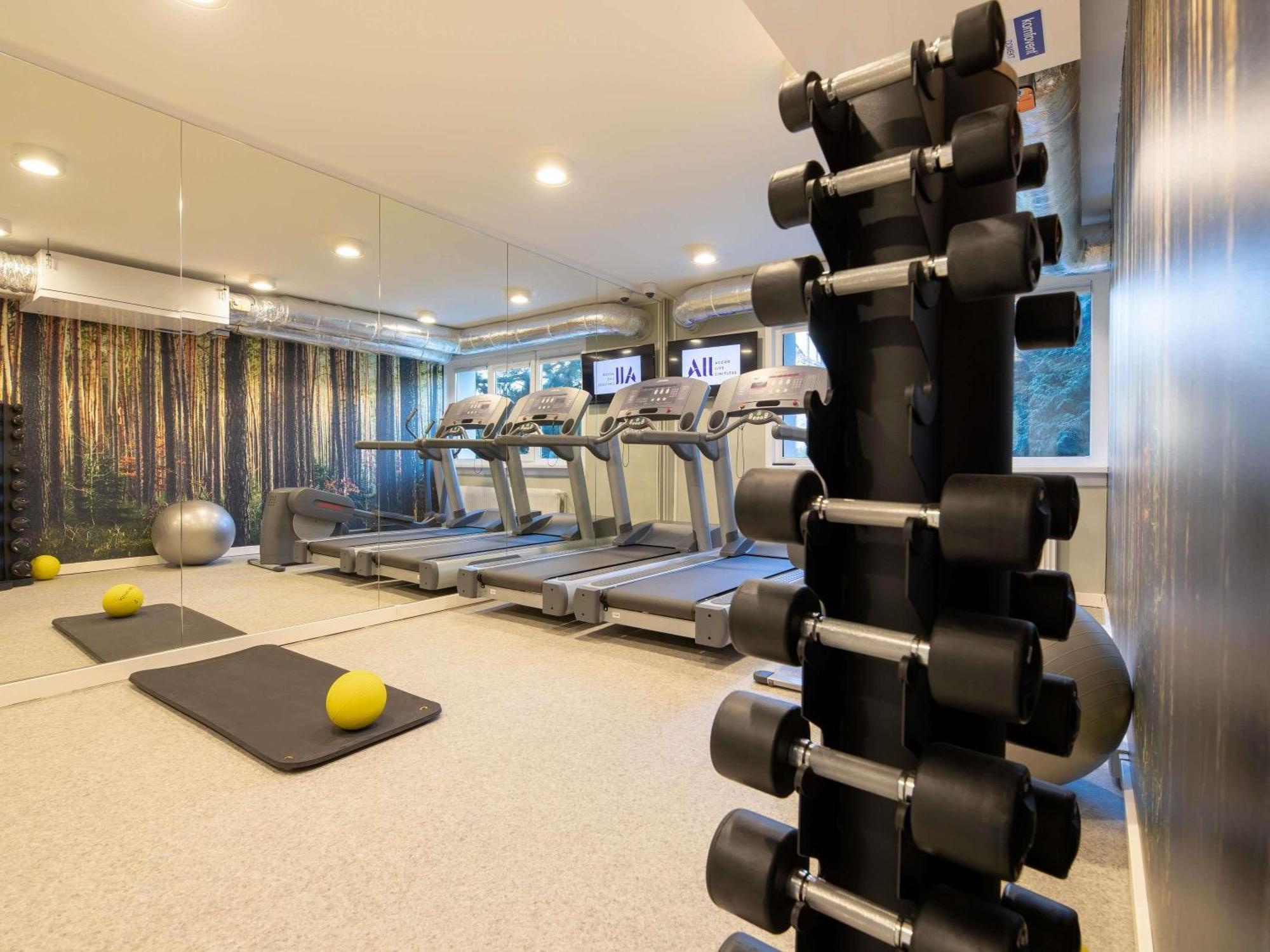 Novotel Wroclaw City Ngoại thất bức ảnh