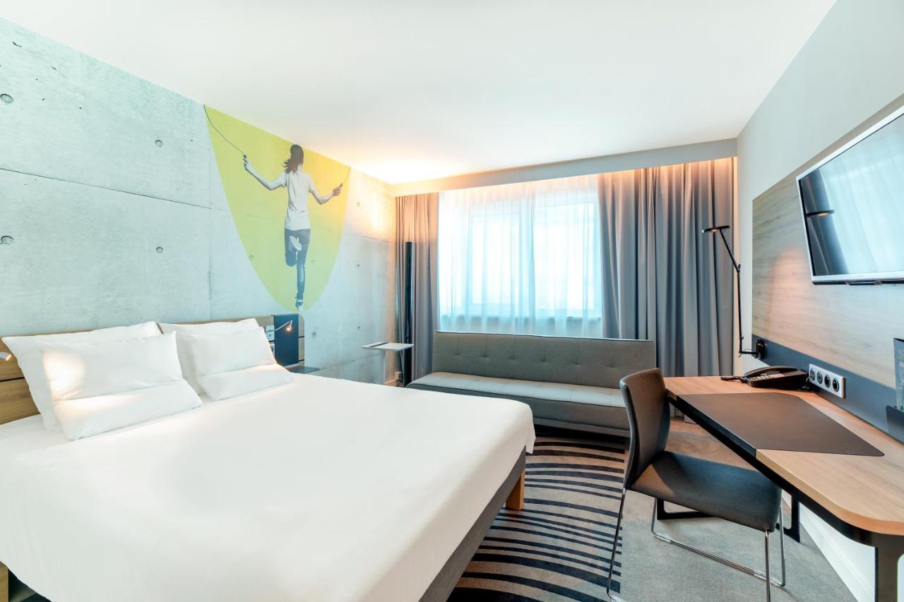 Novotel Wroclaw City Ngoại thất bức ảnh